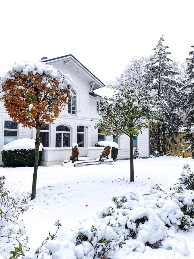 Hotel Weißes Schloß Ostseebad Heringsdorf Exterior foto